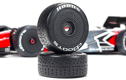 dBoots<sup>®</sup> Hoons<sup>™</sup>-Reifen auf Speed-Felgen im Lieferumfang