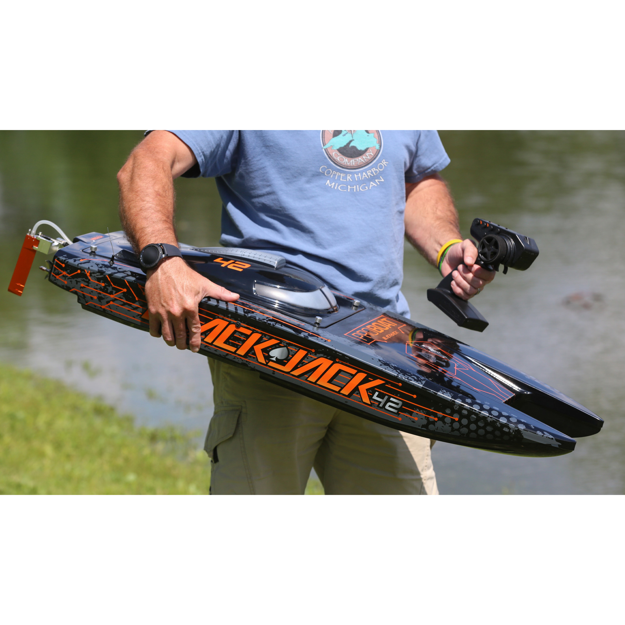 Blackjack 42" 8S Brushless Catamaran RTR: Preto/Laranja